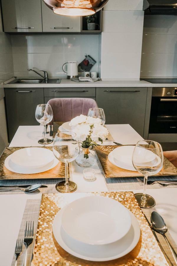 Apartman Bacchus Пула Екстериор снимка