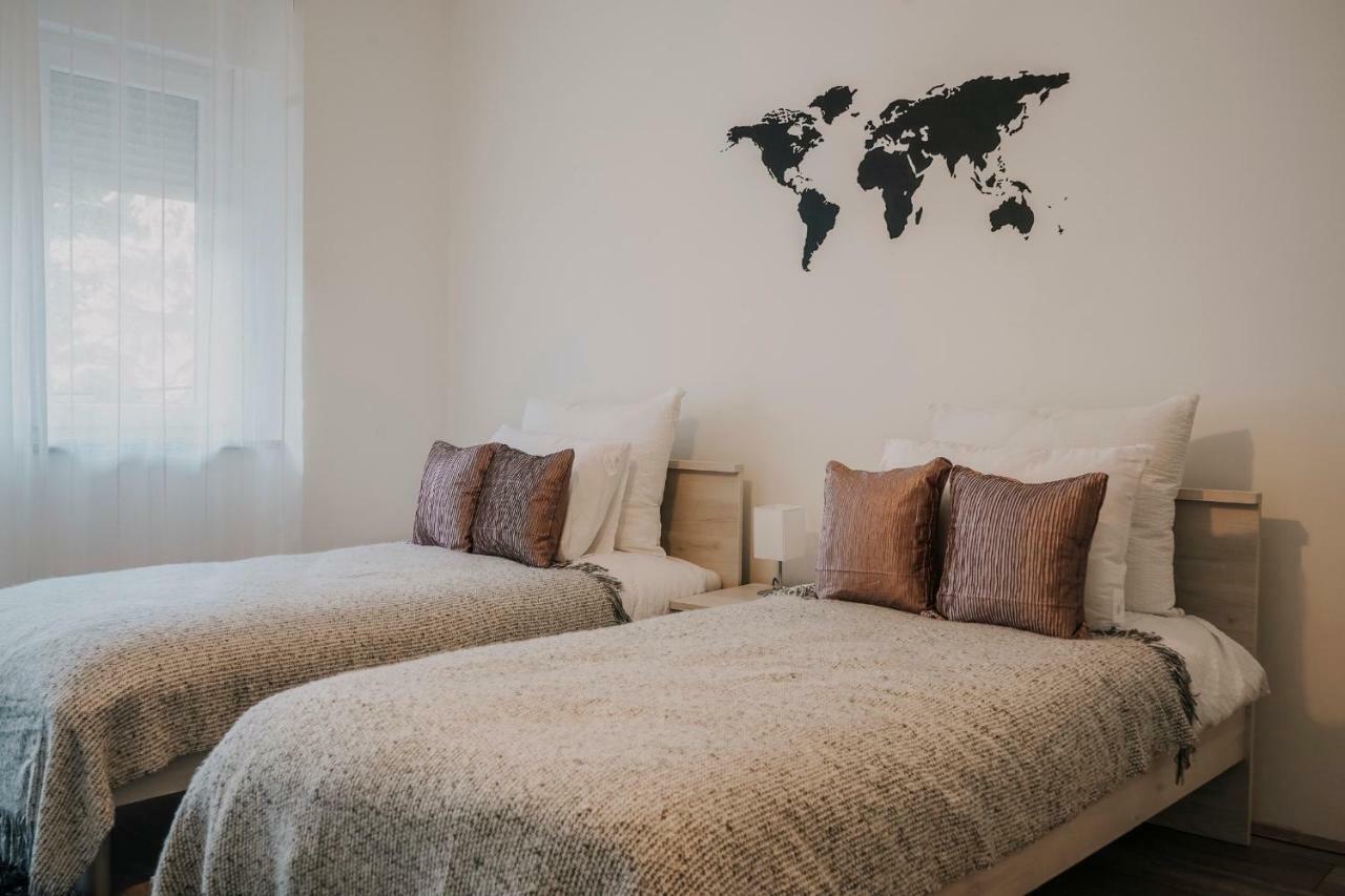 Apartman Bacchus Пула Екстериор снимка